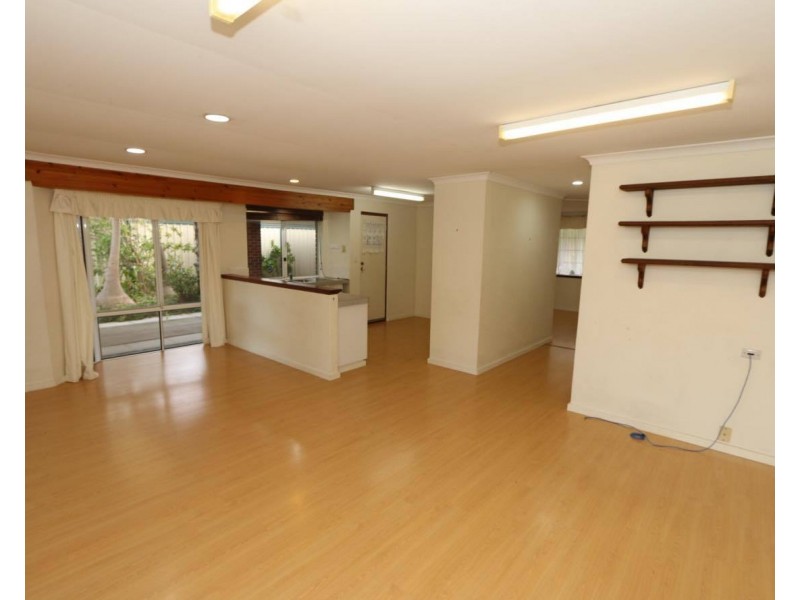 20 Carpenter Tce, Australind WA 6233