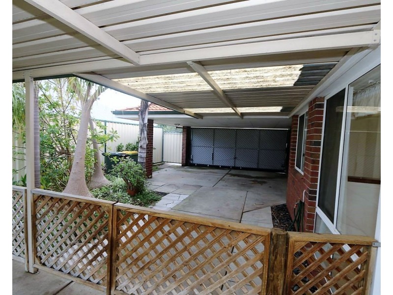 20 Carpenter Tce, Australind WA 6233