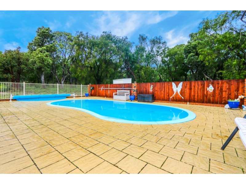 10 Watkins Road, Gelorup WA 6230