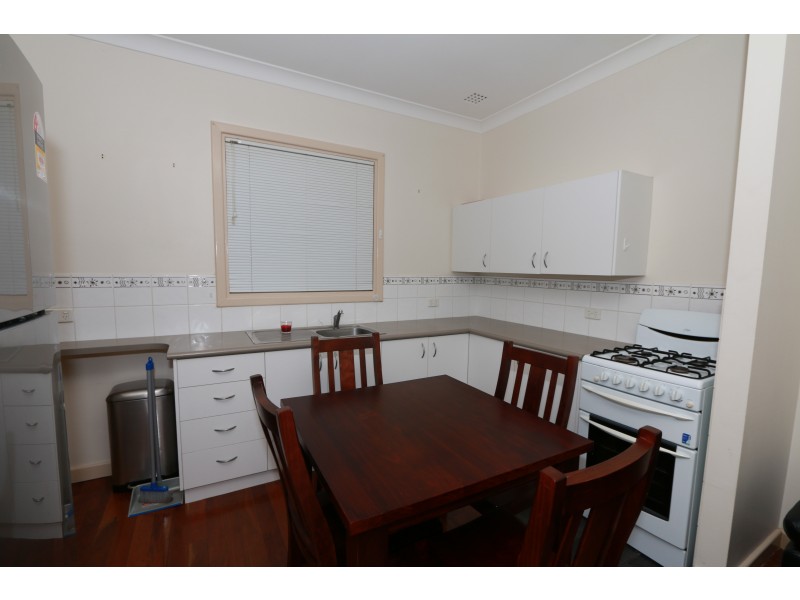 42A Hudson Road, Withers WA 6230