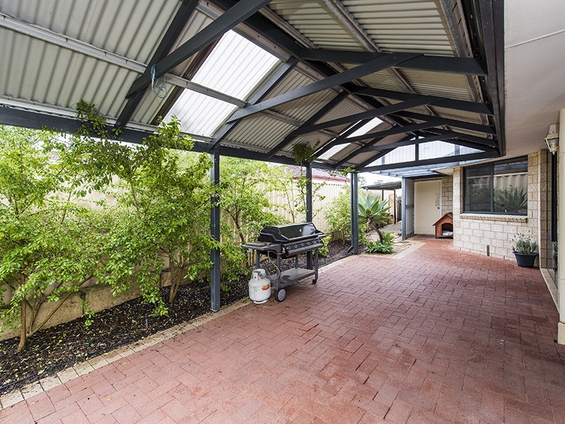 7 Blaxland Road, Dalyellup WA 6230
