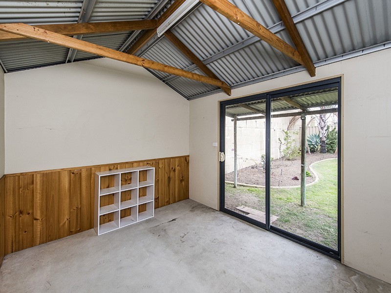 7 Blaxland Road, Dalyellup WA 6230