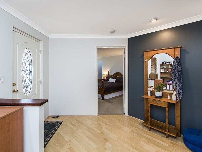 16 Blaxland Road, Dalyellup WA 6230