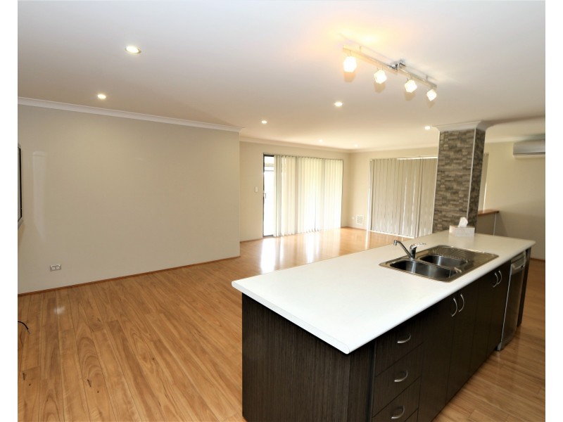 31 Duncan Loop, Millbridge WA 6232