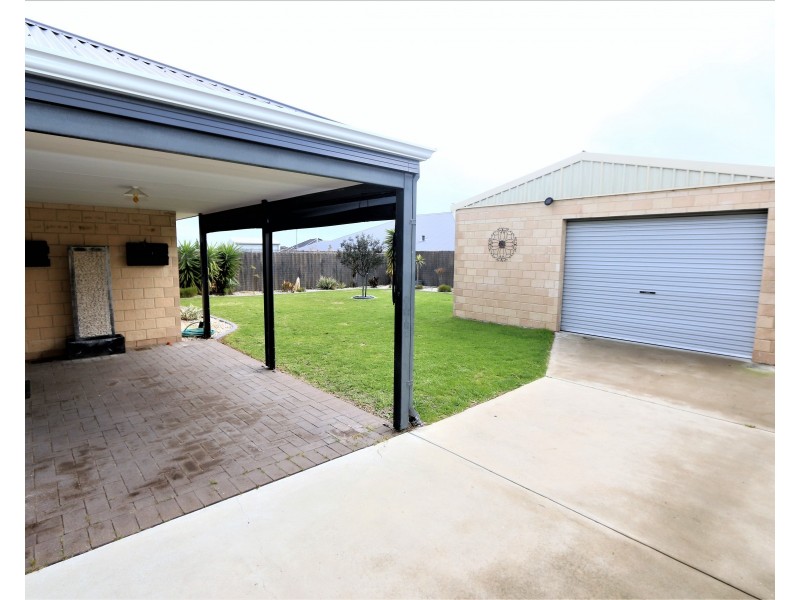 31 Duncan Loop, Millbridge WA 6232