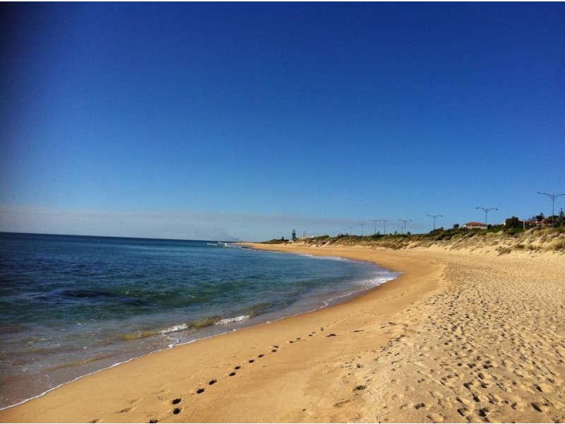 2/127 Ocean Drive, Bunbury WA 6230