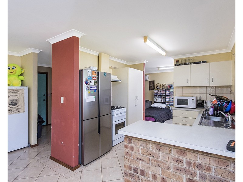 6 Armanta Drive, Carey Park WA 6230