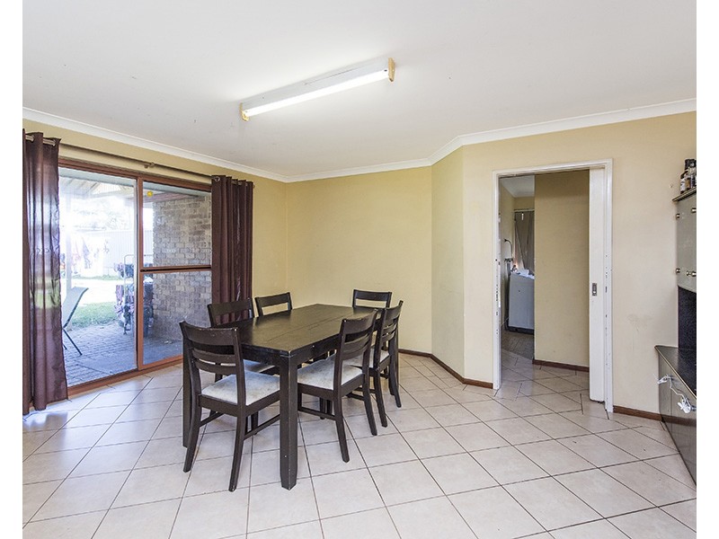 6 Armanta Drive, Carey Park WA 6230