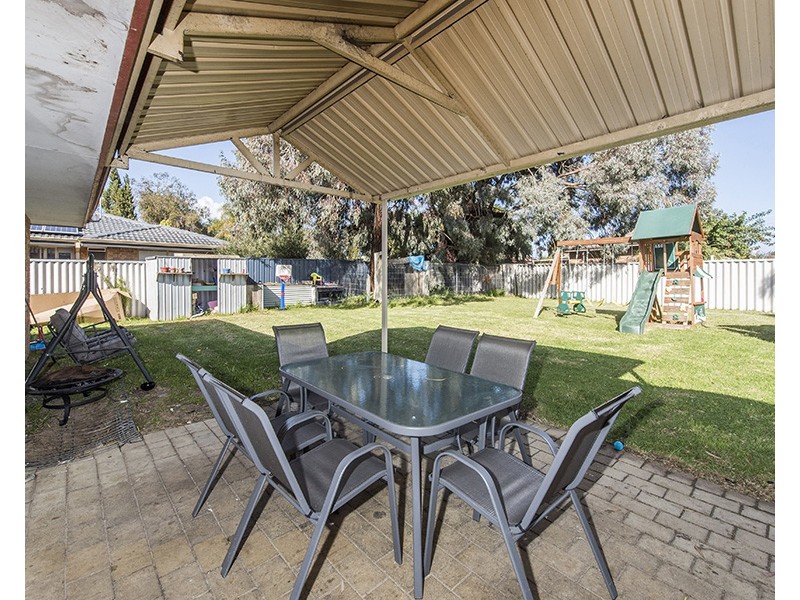 6 Armanta Drive, Carey Park WA 6230