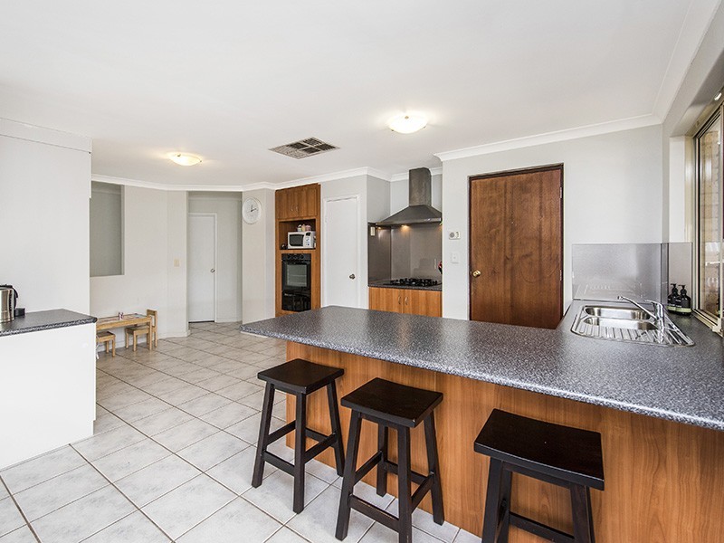 53 Nalbarra Drive, Usher WA 6230