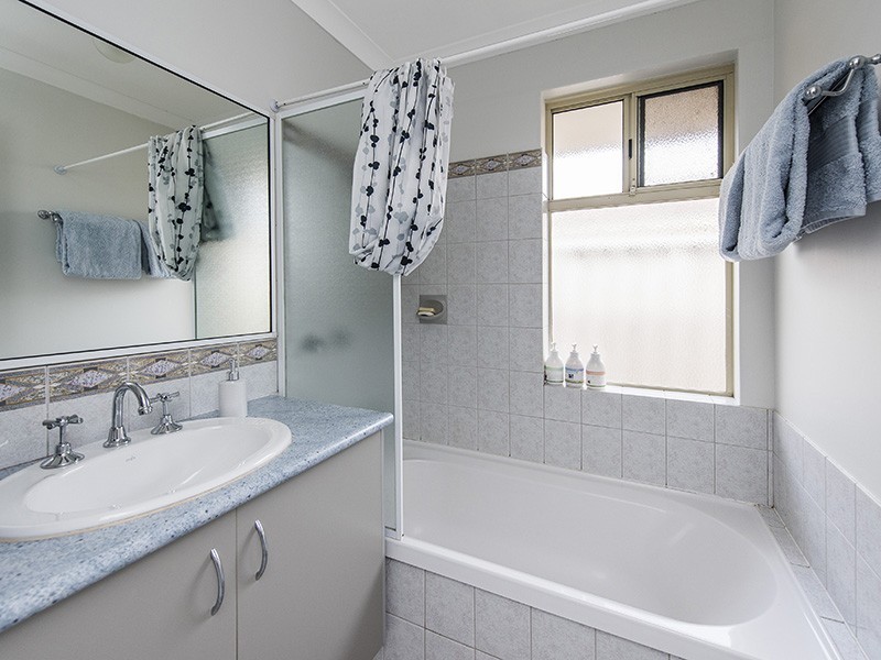 53 Nalbarra Drive, Usher WA 6230