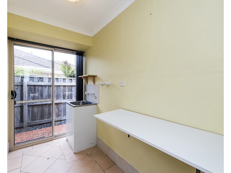 27 Macquarie Drive, Australind WA 6233