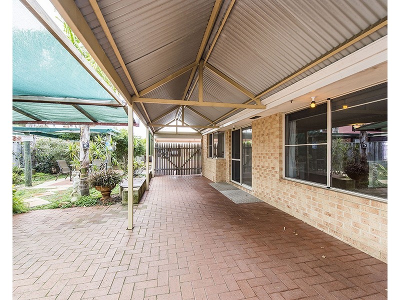 27 Macquarie Drive, Australind WA 6233