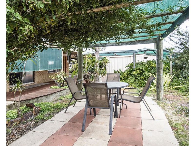 27 Macquarie Drive, Australind WA 6233