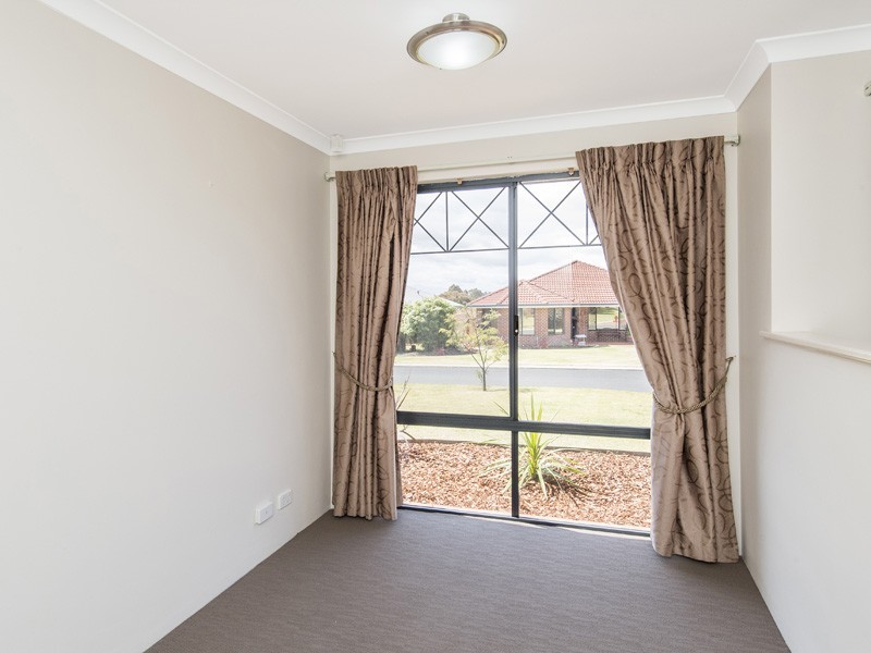 14 Kularda Road, Dalyellup WA 6230