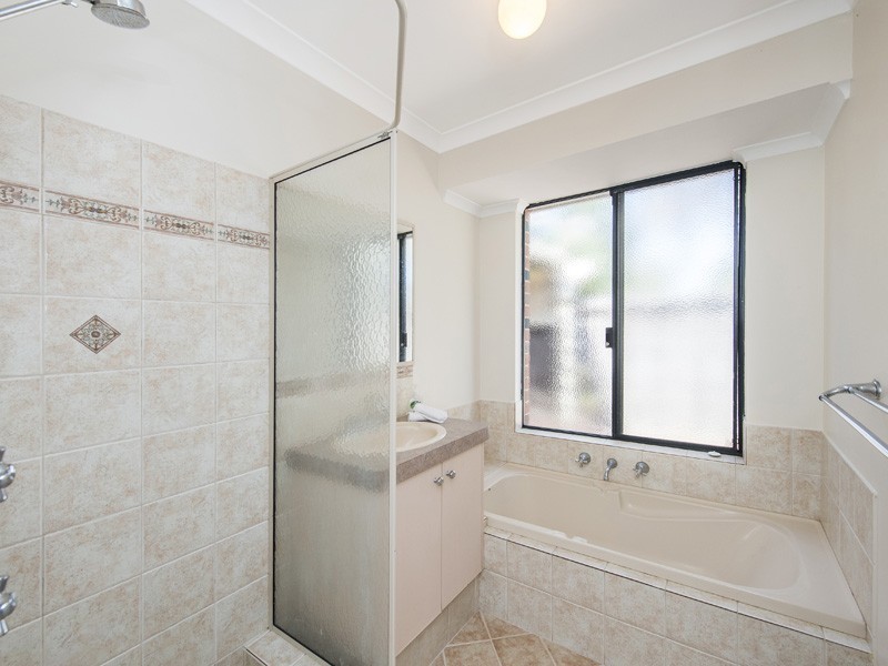 14 Kularda Road, Dalyellup WA 6230