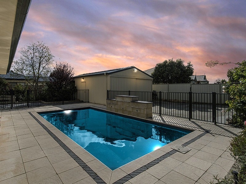 23 Tourmaline Ridge, Australind WA 6233