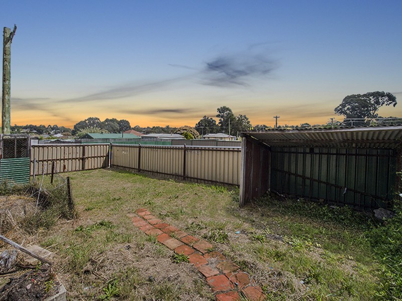 15 Lawley Street, Collie WA 6225