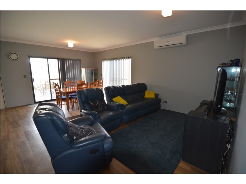 5 Oldfield Street, Millbridge WA 6232