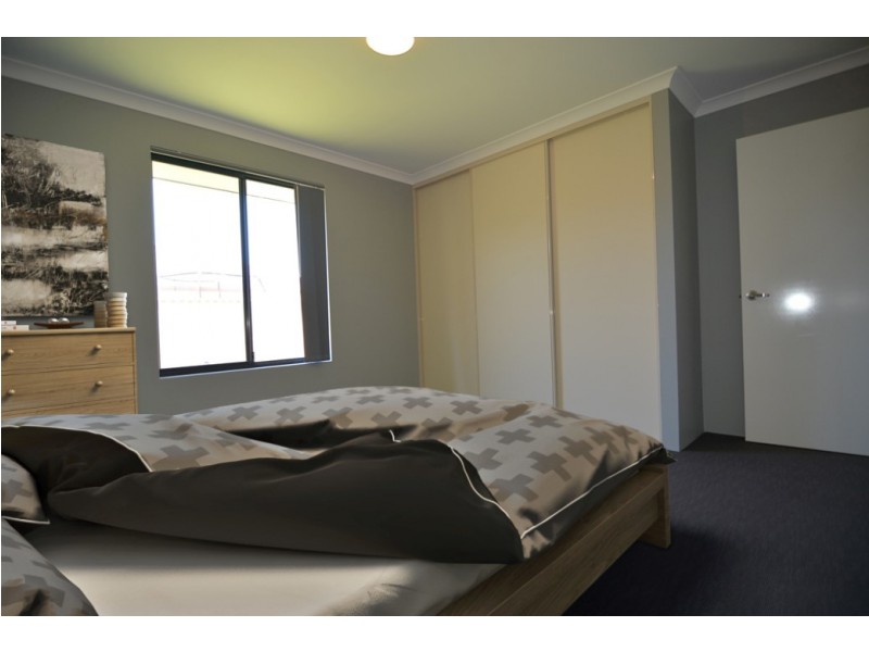 5 Oldfield Street, Millbridge WA 6232