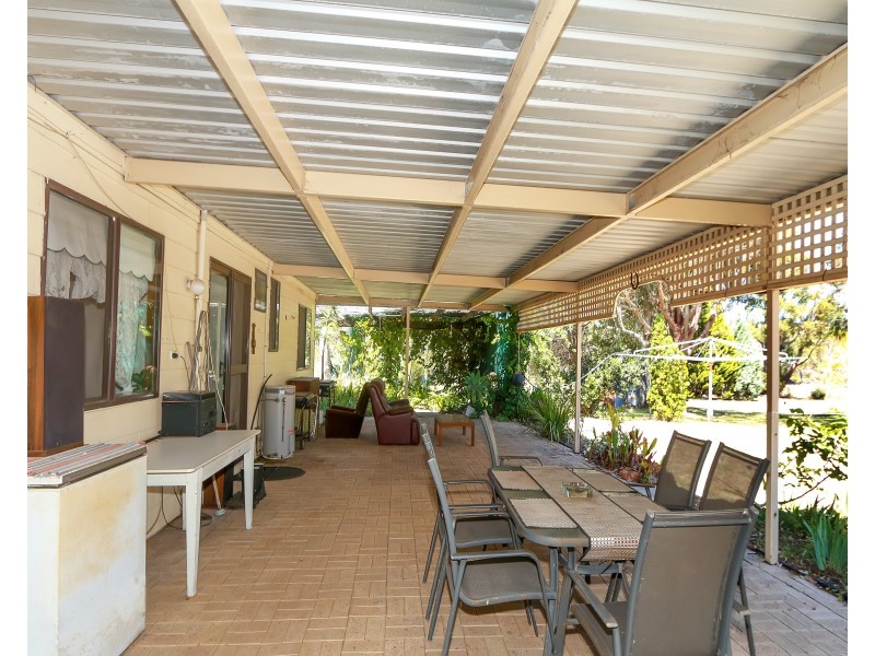 18 Buckle Street, Allanson WA 6225