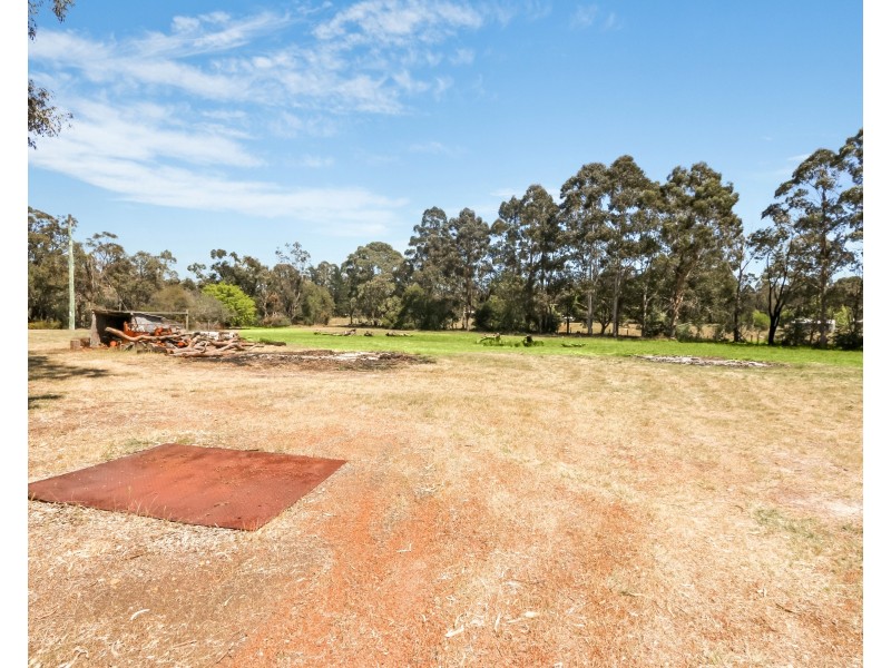 18 Buckle Street, Allanson WA 6225