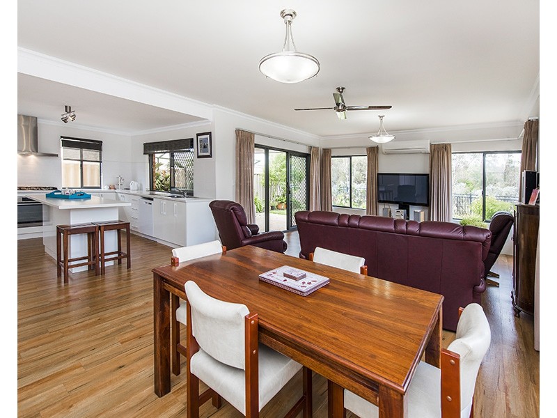 120 Norton Promenade, Dalyellup WA 6230