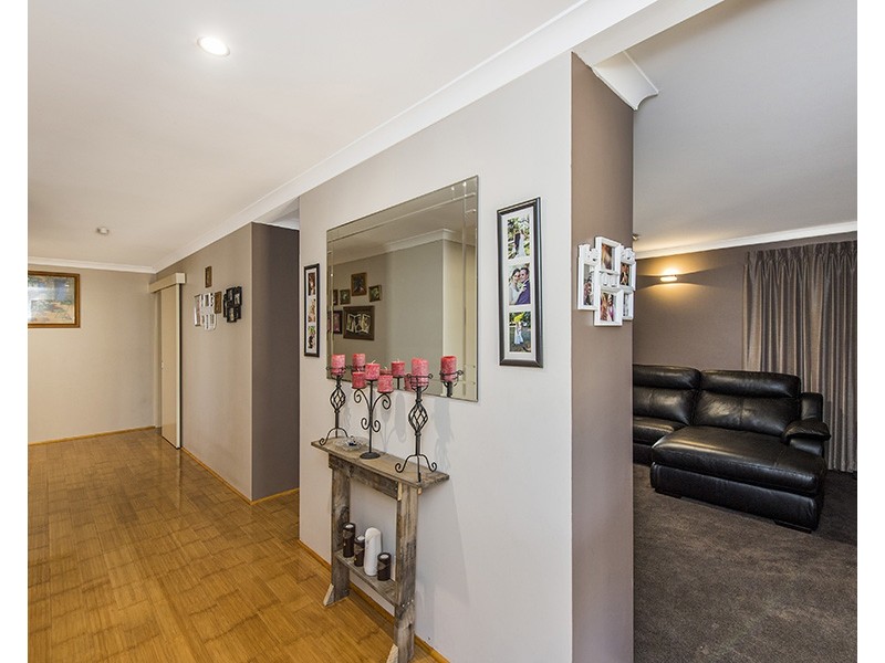 1 Sherwood Drive, Dalyellup WA 6230