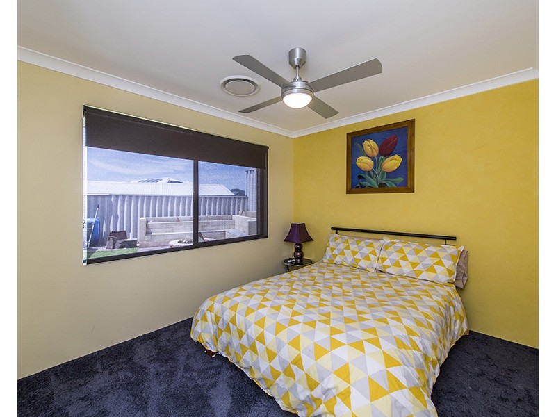 1 Sherwood Drive, Dalyellup WA 6230