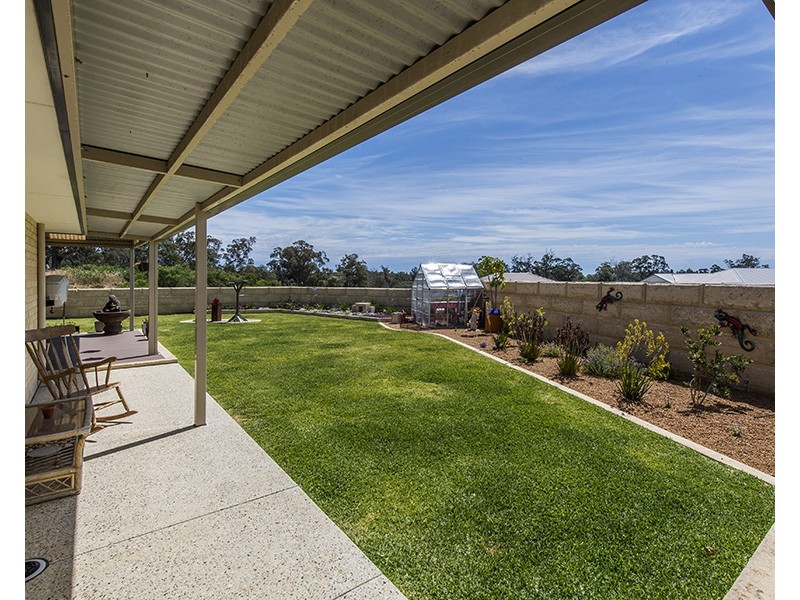 1 Sherwood Drive, Dalyellup WA 6230