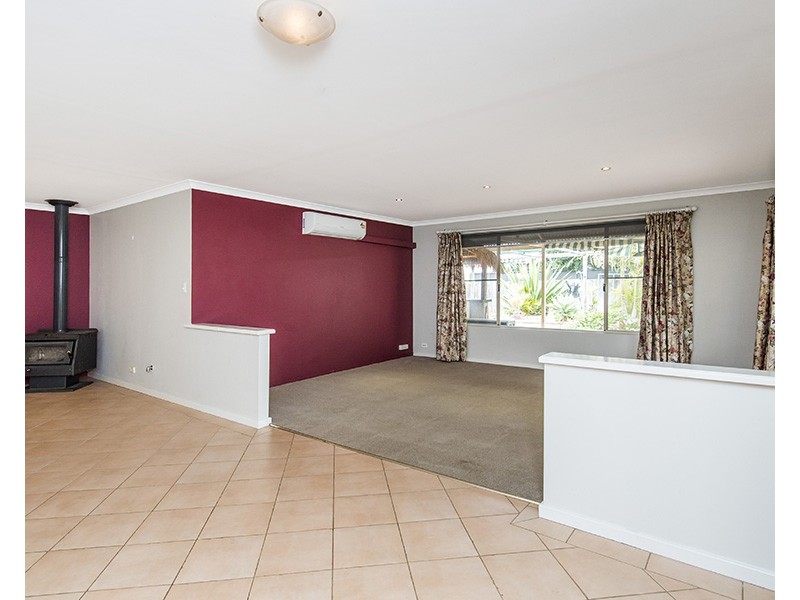 27 Macquarie Drive, Australind WA 6233