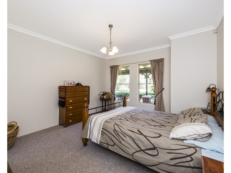 112 Jules Road, Gelorup WA 6230