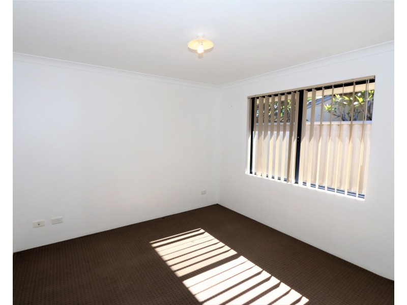 11A Mondak Place, Carey Park WA 6230