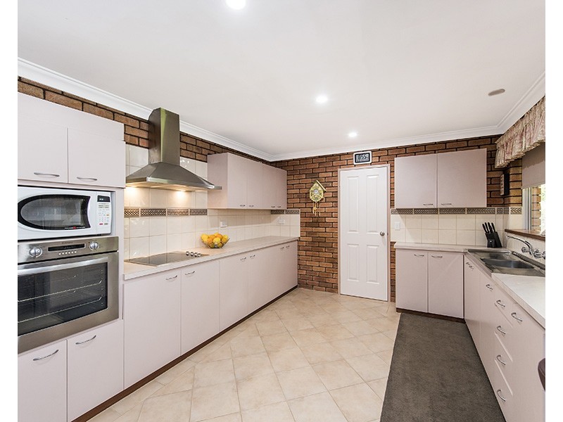 17 Clara Court, Dardanup West WA 6236