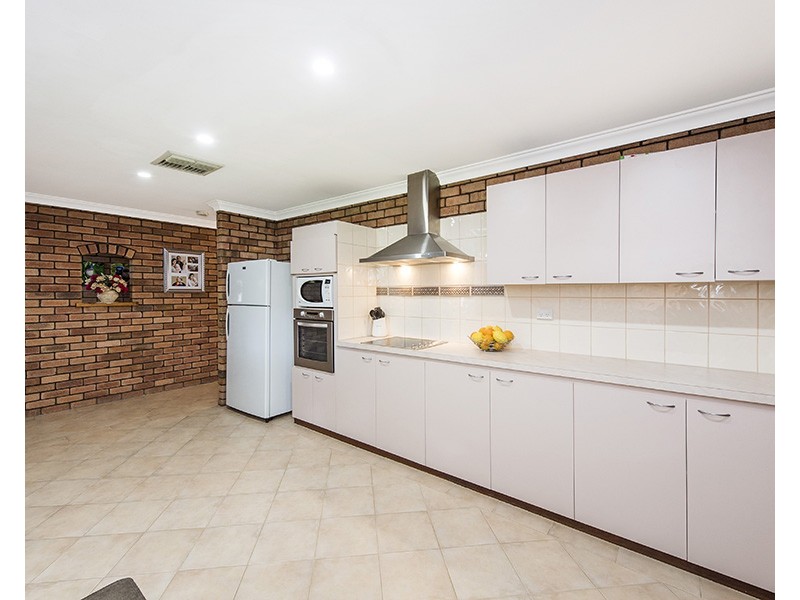 17 Clara Court, Dardanup West WA 6236