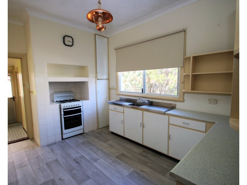 38 Queensbury Street, South Bunbury WA 6230