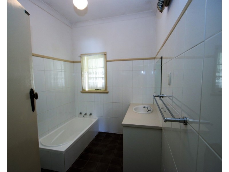 38 Queensbury Street, South Bunbury WA 6230