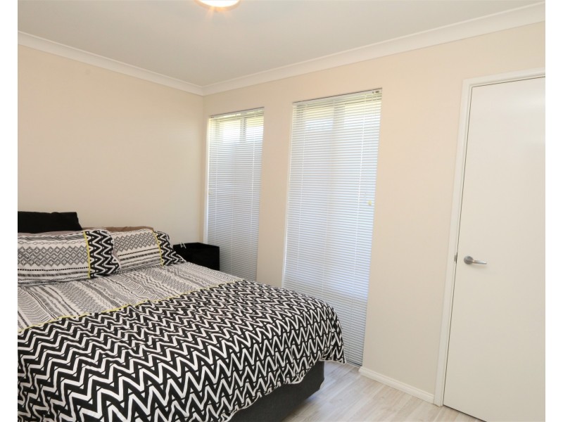 18 Apsley Circle, Millbridge WA 6232