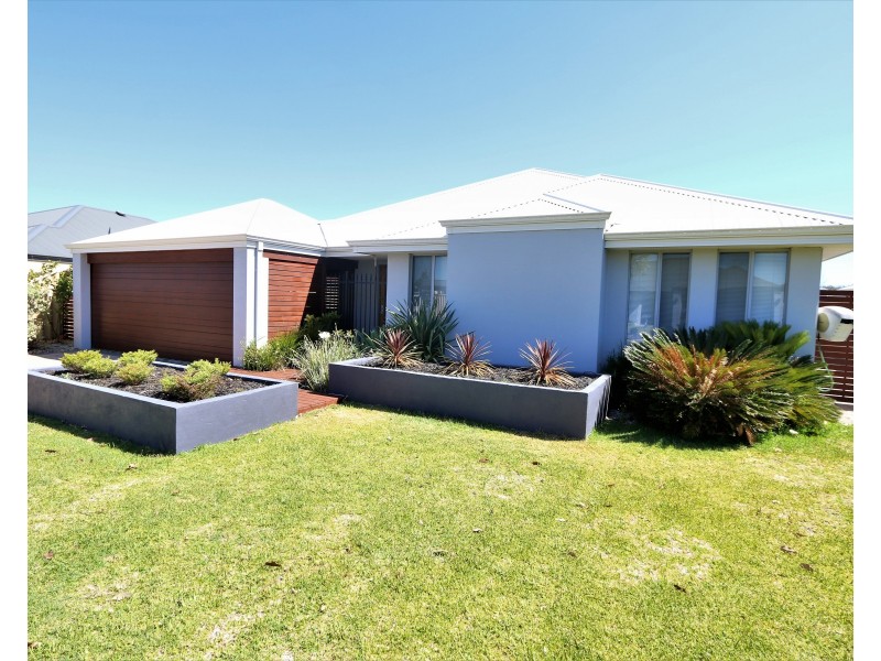 18 Apsley Circle, Millbridge WA 6232