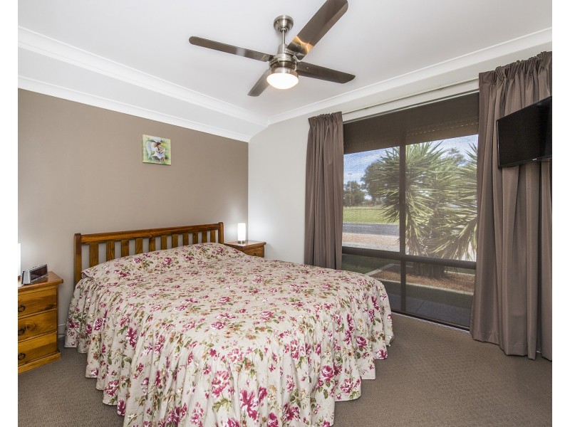 22 Leisure Drive, Australind WA 6233