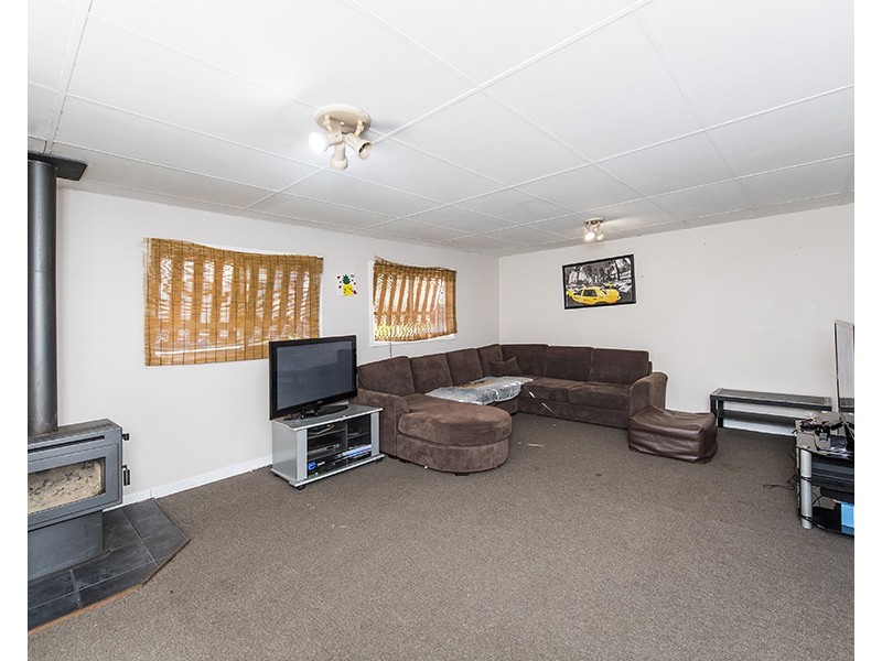 12 Sulphur Street, Withers WA 6230