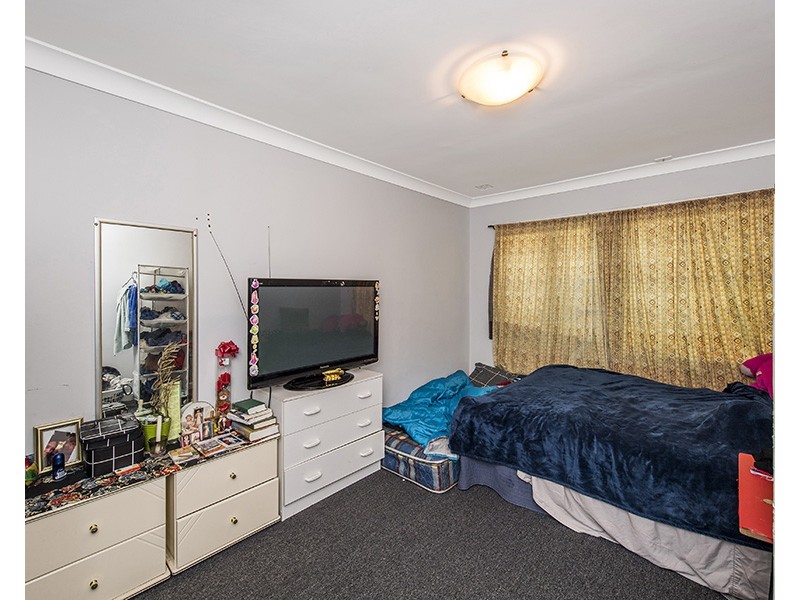 12 Sulphur Street, Withers WA 6230