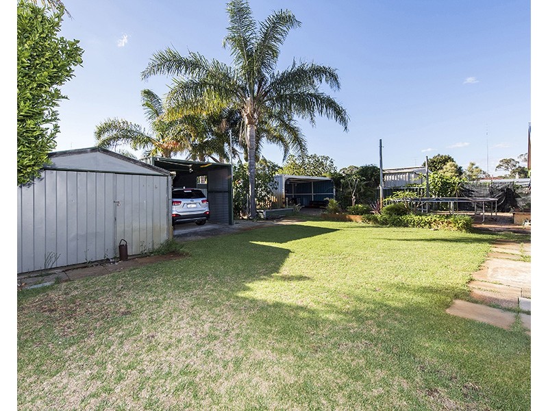12 Sulphur Street, Withers WA 6230