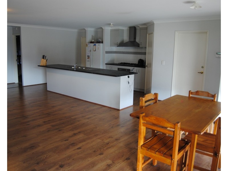 14 Irwin Street, Collie WA 6225