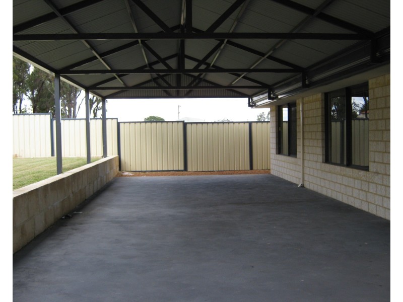 14 Irwin Street, Collie WA 6225