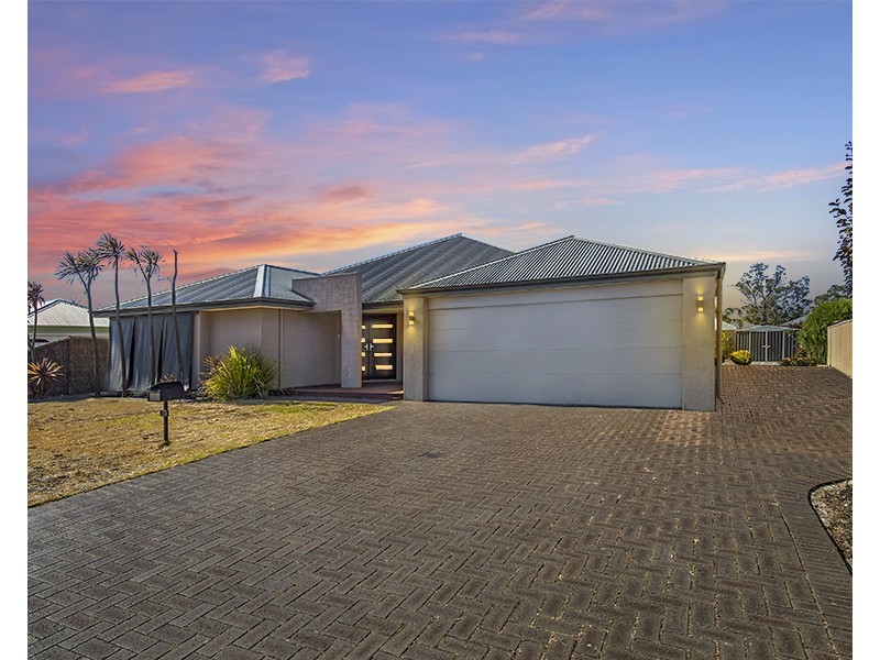 10 Binar Way, Dalyellup WA 6230