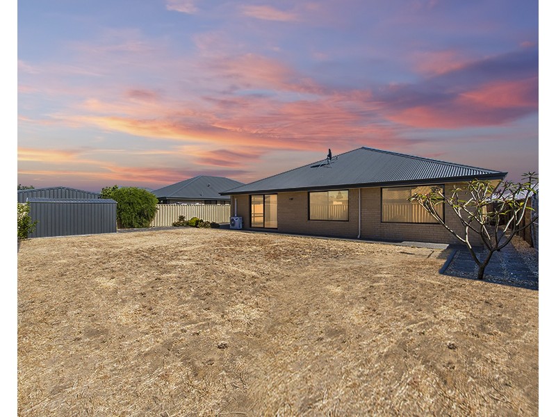 10 Binar Way, Dalyellup WA 6230