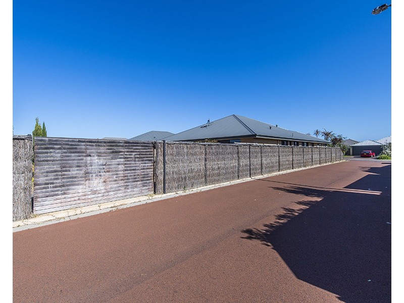 10 Binar Way, Dalyellup WA 6230