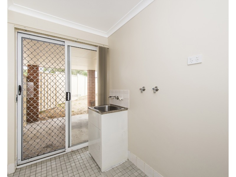 16 Crews Court, Withers WA 6230