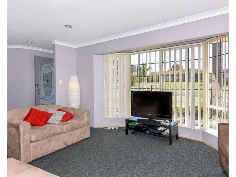 18 Edwards Place, Eaton WA 6232